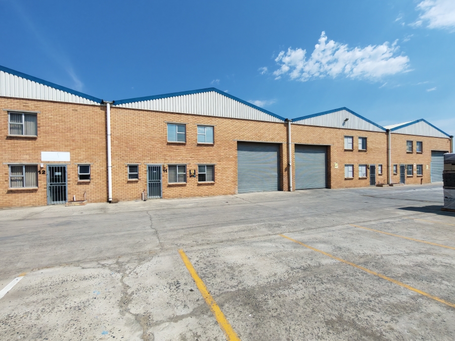 To Let Commercial Property for Rent in Broadlands Western Cape